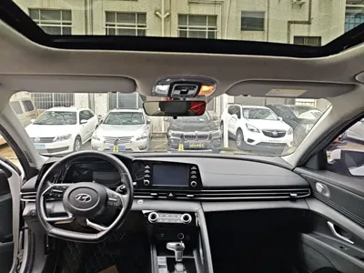 Hyundai Elantra 2021, 41100 км, за 51400 CNY - фото 18