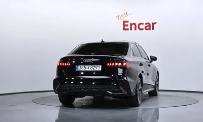 Audi A3 2025, 4434 км, за 31500000 KRW
