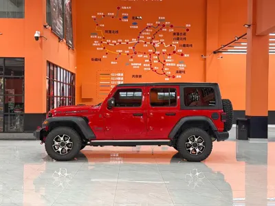 Jeep Wrangler 2022, 22000 км, за 298000 CNY