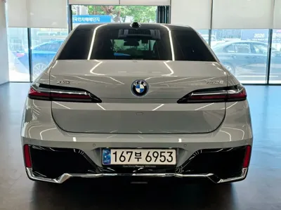 BMW 7-Series 2024, 8503 км, за 139000000 KRW