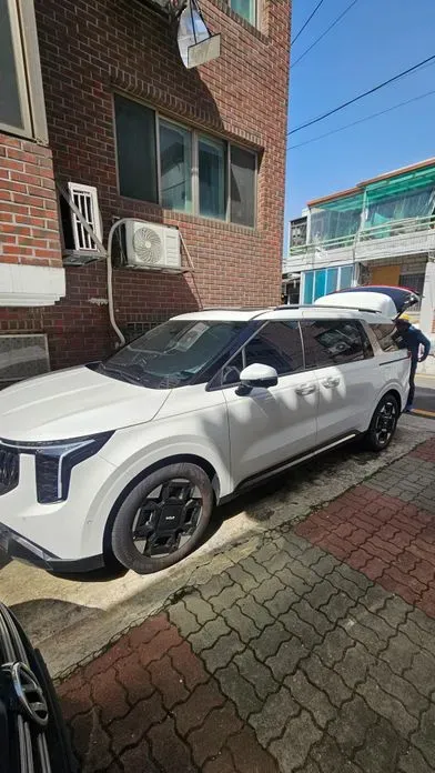 Kia Canival 2025, 3200 км, за 43000000 KRW