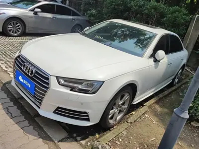 Audi A4L · 2018 год