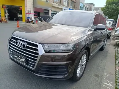 Audi Q7 · 2016 год
