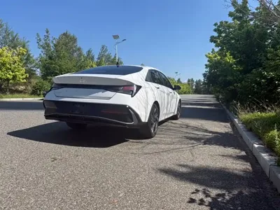 Hyundai Elantra 2024, 54000 км, за 85800 CNY