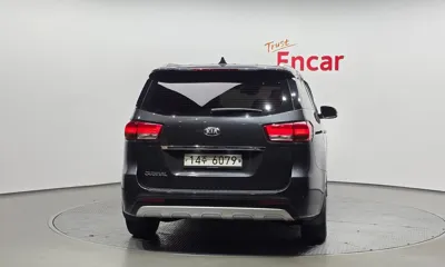 Kia Canival 2018, 187270 км, за 8900000 KRW