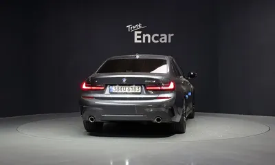 BMW 3-Series 2022, 111904 км, за 30300000 KRW