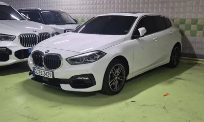 BMW 1-Series · 2022 год