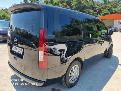 Hyundai Staria 2025, 11300 км, за 99990000 KRW