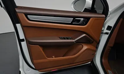 Porsche Cayenne 2023, 29102 км, за 113000000 KRW - фото 24