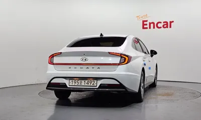 Hyundai Sonata 2020, 57702 км, за 99990000 KRW