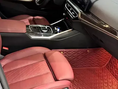 BMW 3 Series 2024, 40000 км, за 171800 CNY