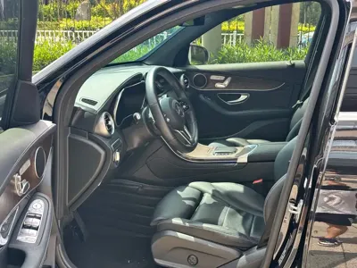 Mercedes-Benz GLC 2020, 50000 км, за 185799 CNY