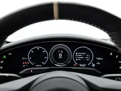 Porsche Taycan 2025, 1160 км, за 235000000 KRW - фото 8