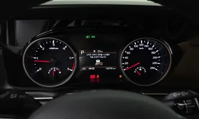 Kia Canival 2023, 106781 км, за 22000000 KRW - фото 8