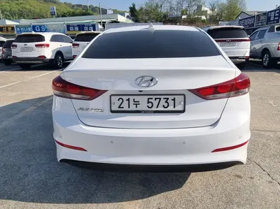 Hyundai Avante 2018, 114000 км, за 10800000 KRW