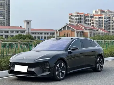 Nio ET5T · 2025 год