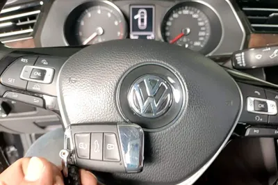 Volkswagen Magotan 2018, 98699 км, за 75891.52 CNY - фото 23