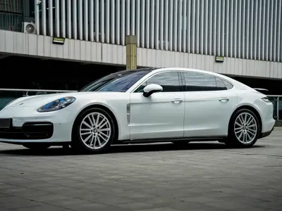 Porsche Panamera · 2023 год