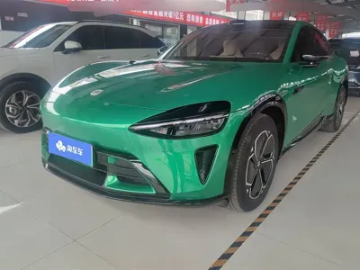 Xiaomi 小米YU7 · 2025 год