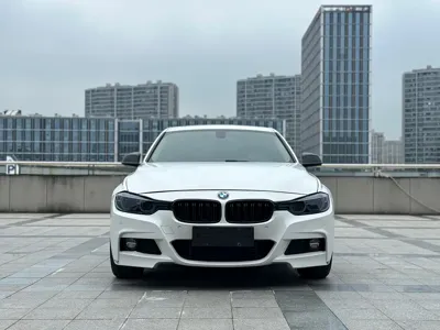 BMW 3 Series 2019, 105000 км, за 96800 CNY