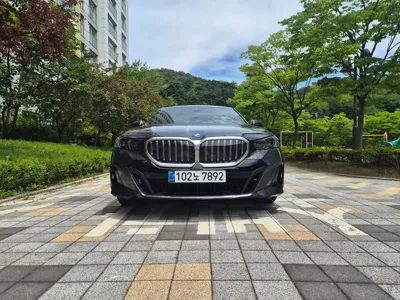 BMW 5-Series 2026, 2300 км, за 86000000 KRW