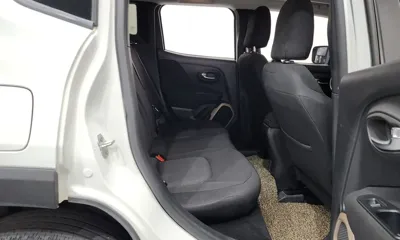 Jeep Renegade 2016, 55380 км, за 11000000 KRW - фото 11