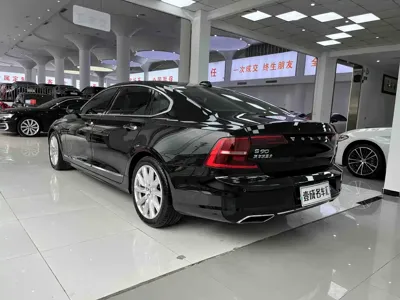 Volvo S90 2020, 110000 км, за 115000 CNY - фото 9