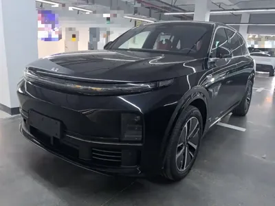 Li Auto Li L7 · 2025 год