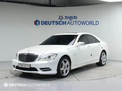 Mercedes-Benz S-Class · 2012 год