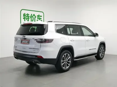 Jeep Grand Commander 2019, 136100 км, за 48800 CNY