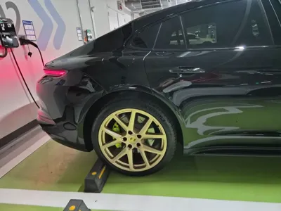 Porsche Panamera 2025, 13000 км, за 195000000 KRW