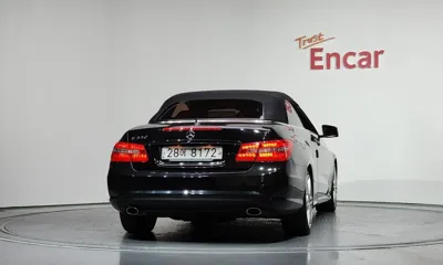 Mercedes-Benz E-Class 2011, 107025 км, за 9800000 KRW