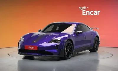Porsche Taycan · 2025 год