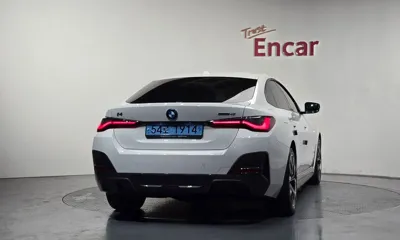 BMW i4 2022, 109846 км, за 38900000 KRW