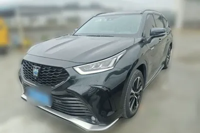 Toyota Crown Kluger · 2023 год
