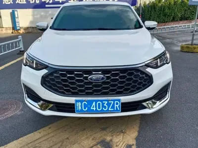 Ford Escort 2022, 30000 км, за 64800 CNY