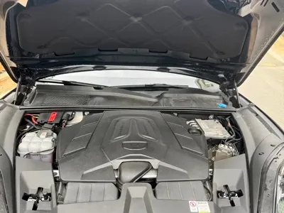 Porsche Cayenne 2024, 70000 км, за 680000 CNY - фото 12