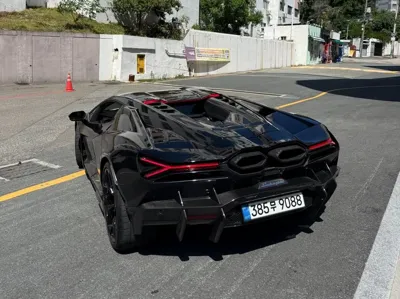 Lamborghini Revuelto 2025, 1900 км, за 933690000 KRW - фото 6