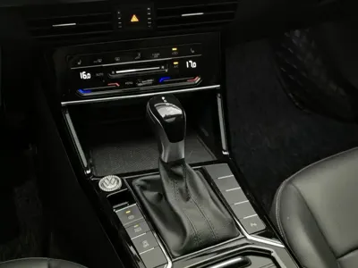 Volkswagen Passat 2023, 25000 км, за 103800 CNY - фото 13