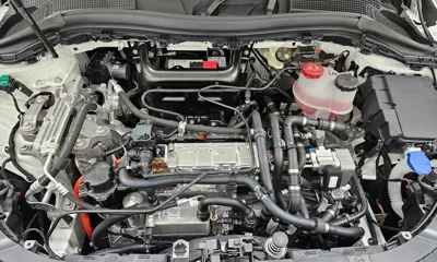 Mercedes-Benz EQA 2025, 6051 км, за 49500000 KRW - фото 6