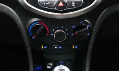 Hyundai Accent 2014, 93314 км, за 4800000 KRW - фото 16
