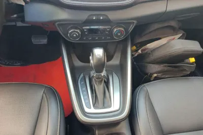 Ford Escort 2017, 63800 км, за 41098.83 CNY