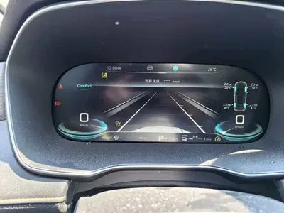 Roewe RX5 New Energy 2020, 41000 км, за 39600 CNY