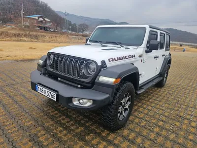 Jeep Wrangler · 2022 год