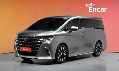 Toyota Alphard · 2024 год