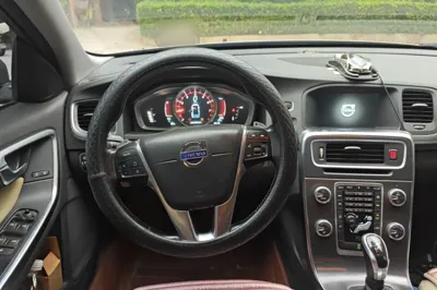 Volvo S60 2014, 126000 км, за 39679.75 CNY - фото 10