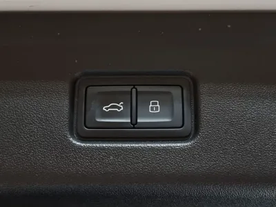 Audi A6 e-tron 2025, 6616 км, за 79000000 KRW - фото 19