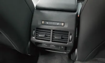 Land Rover Discovery Sport 2025, 4722 км, за 47500000 KRW - фото 29