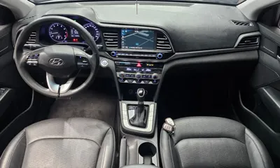 Hyundai Avante 2019, 152847 км, за 8800000 KRW - фото 7