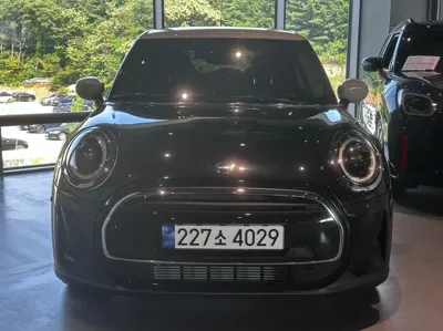MINI Cooper 2024, 8871 км, за 29000000 KRW